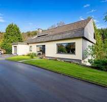 Haus zum Kaufen in Kreuztal 289.000,00 € 204 m²