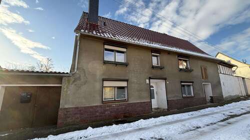 Foto - Haus zum Kaufen in Wegeleben 99.000,00 € 100 m²