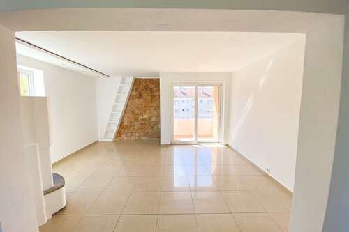 Foto - Wohnung zum Mieten in Traunreut 900,00 € 79 m²