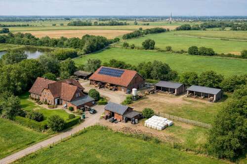 Foto - Haus zum Kaufen in Osten 269.000,00 € 250 m²