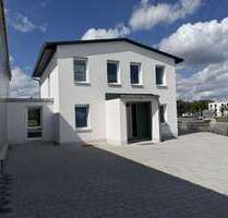 Halle in Röttenbach 649.900,00 € 196.89 m²