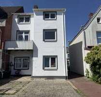 Haus zum Kaufen in Husum 249.000,00 € 158 m²