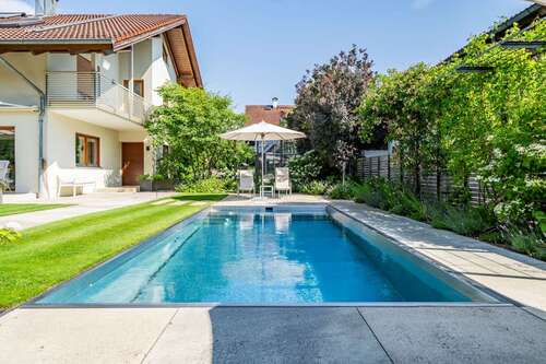 Foto - Haus zum Kaufen in Götting 1.190.000,00 € 193 m²
