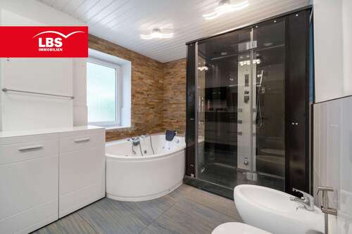 Foto - Haus zum Kaufen in Bielefeld 480.000,00 € 245 m²