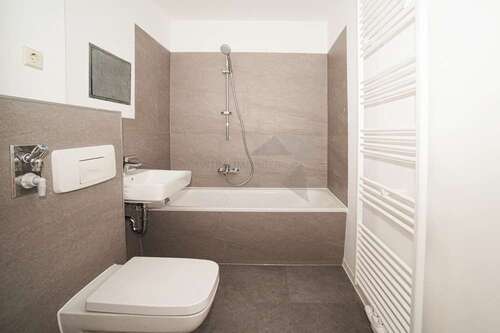 Foto - Wohnung zum Mieten in Chemnitz 364,00 € 63.3 m²