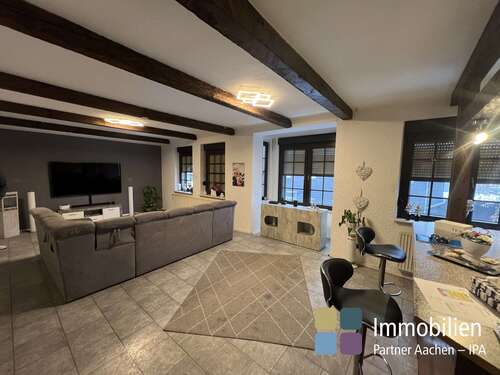 Foto - Haus zum Kaufen in Alsdorf 235.000,00 € 212 m²