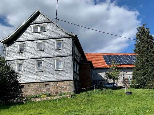 Foto - Haus zum Kaufen in Feldatal-Zeilbach 429.500,00 € 149 m²