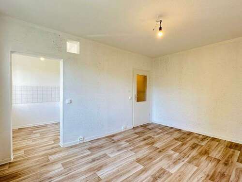 Foto - Wohnung zum Mieten in Freital 178,35 € 25.12 m²
