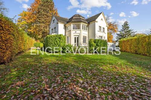 Foto - Haus zum Mieten in Bad Homburg 4.600,00 € 268 m²