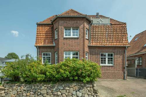 Foto - Haus zum Kaufen in Neukloster 679.000,00 € 180 m²