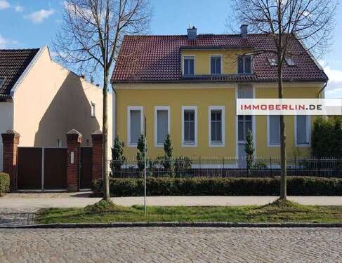 Foto - Haus zum Kaufen in Großbeeren 2.100.000,00 € 400 m²
