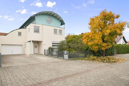 Foto - Haus zum Kaufen in Waghäusel Kirrlach 975.000,00 € 280 m²