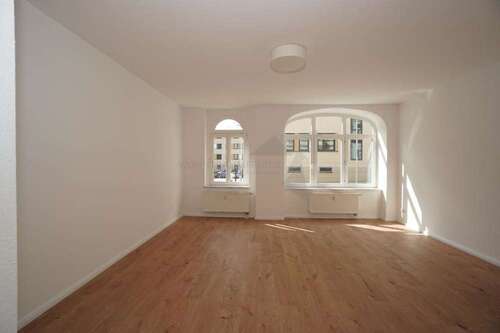 Foto - Wohnung zum Mieten in Zwickau 444,00 € 72.78 m²