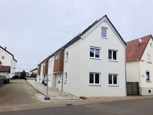 Foto - Haus zum Mieten in Offenbach an der Queich 1.500,00 € 145 m²