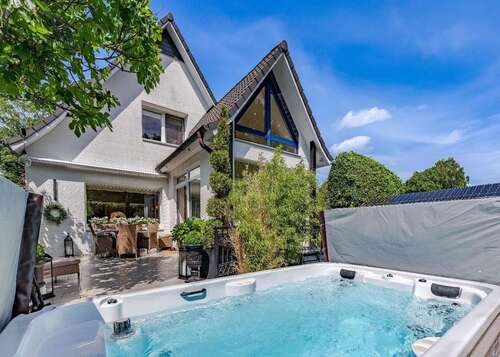 Foto - Haus zum Kaufen in Wedel 1.325.000,00 € 234 m²