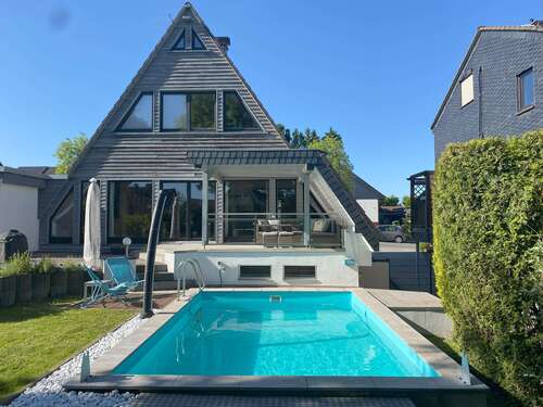 Foto - Haus zum Kaufen in Burscheid-Großösinghausen 639.000,00 € 190 m²