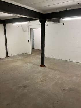 Foto - Halle in Krefeld 239,00 € 44 m²