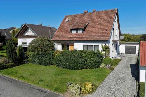 Foto - Haus zum Kaufen in Weitramsdorf 265.000,00 € 135 m²