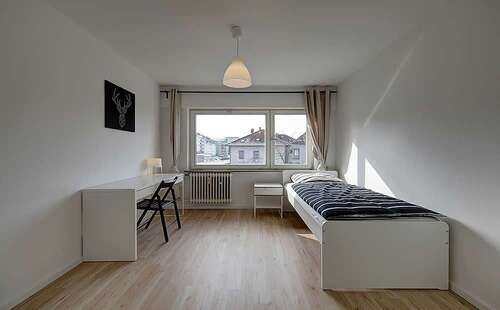 Foto - WG-Zimmer in Stuttgart 480,00 € 12 m²