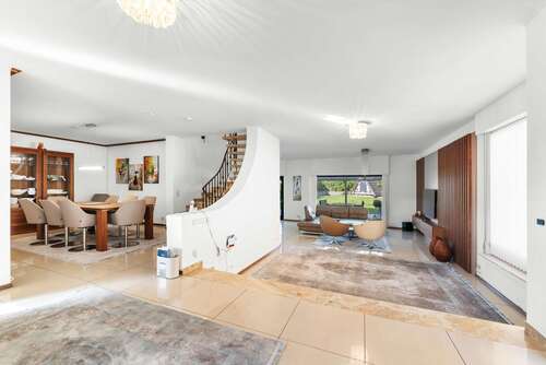 Foto - Haus zum Kaufen in Wachtberg 949.000,00 € 288 m²