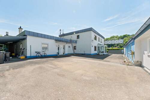 Foto - Büro in Neckartenzlingen 899.999,00 € 502 m²