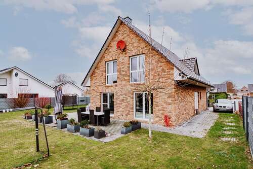 Foto - Haus zum Kaufen in Hohnstorf (Elbe) 550.000,00 € 153 m²