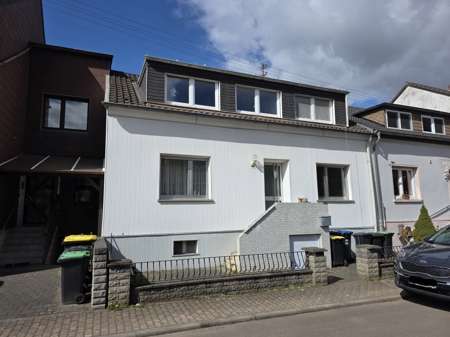 Foto - Haus zum Kaufen in Ensdorf 156.000,00 € 140 m²