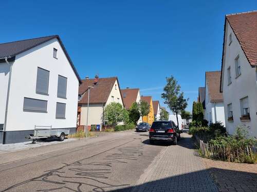 Foto - Haus zum Kaufen in Linkenheim-Hochstetten 459.000,00 € 163.45 m²