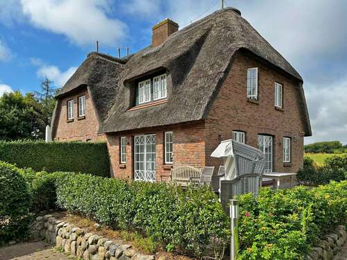 Foto - Haus zum Kaufen in Utersum Hedehusum 1.050.000,00 € 153 m²