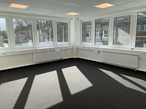 Foto - Büro in Norderstedt 2.970,00 € 275 m²