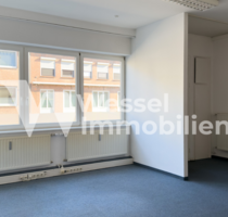 Büro in Mülheim an der Ruhr 950,00 € 136.31 m²