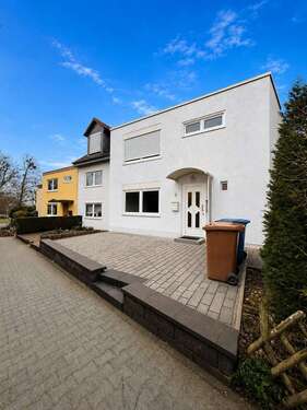 Foto - Haus zum Kaufen in Schwalbach am Taunus 699.000,00 € 170 m²