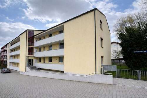 Foto - Wohnung zum Mieten in Markt Schwaben 917,00 € 61.13 m²