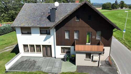 Foto - Haus zum Kaufen in Neustadt b. Coburg 95.000,00 € 112 m²