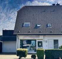 Haus zum Kaufen in Krefeld 455.000,00 € 100 m²