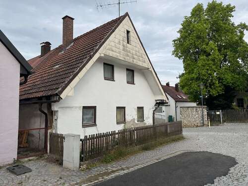 Foto - Haus zum Kaufen in Pfeffenhausen 95.000,00 € 55 m²