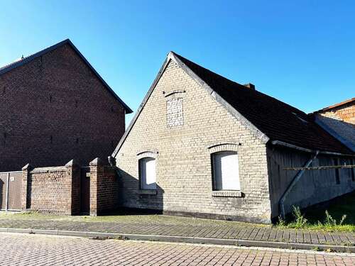 Foto - Haus zum Kaufen in Mieste 40.000,00 € 118 m²