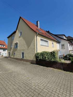 Foto - Haus zum Kaufen in Heuchlingen 180.000,00 € 150 m²