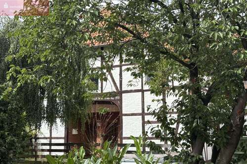 Foto - Haus zum Kaufen in Uetze 279.000,00 € 222 m²