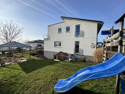 Foto - Haus zum Kaufen in Rengsdorf 799.900,00 € 327 m²