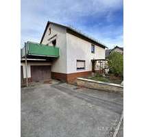 Haus zum Kaufen in Coburg-Bertelsdorf 149.000,00 € 146 m²