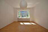 Büro in Essen 990,00 € 123 m² - 990,00&nbsp;EUR Kaltmiete, ca.&nbsp; 123,00&nbsp;m&sup2; in Essen (PLZ: 45127)
