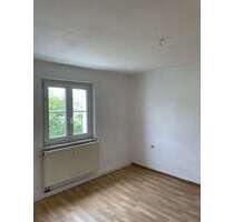 Wohnung zum Mieten in Mitterteich 175,90 € 32.87 m²