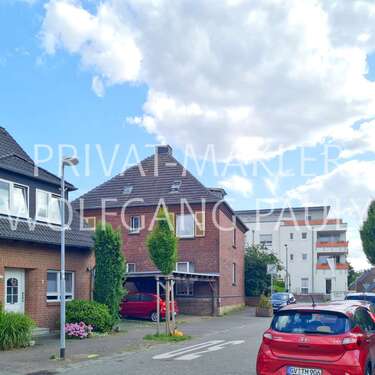 Foto - Haus zum Kaufen in Rommerskirchen 278.000,00 € 229 m²