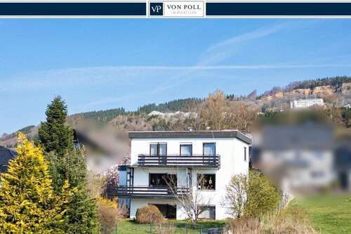 Foto - Haus zum Kaufen in Winterberg-Hildfeld 165.000,00 € 187 m²