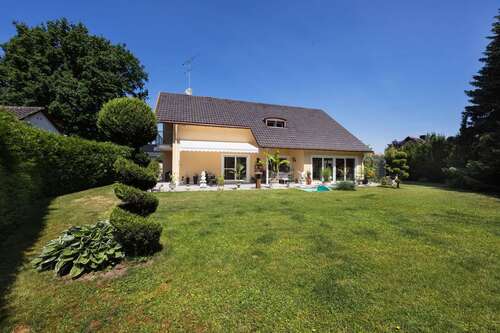 Foto - Haus zum Kaufen in Grasbrunn 2.250.000,00 € 261 m²