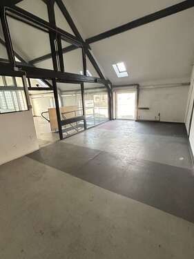 Foto - Halle in Düsseldorf 600,00 € 105 m²