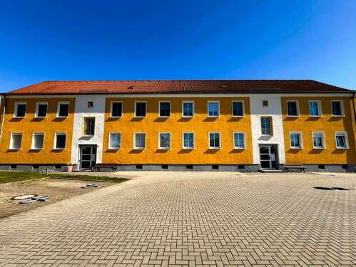 Foto - Wohnung zum Mieten in Braunsbedra 404,00 € 57.6 m²