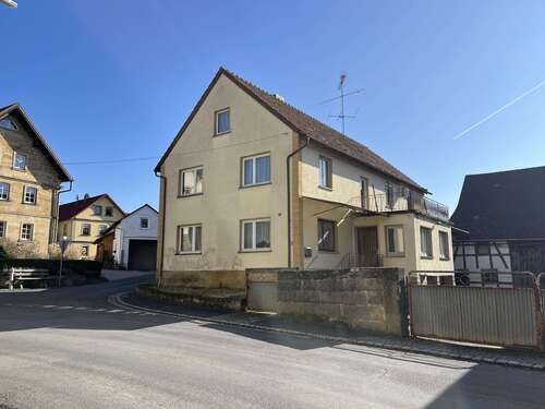 Foto - Haus zum Kaufen in Ebern 85.000,00 € 190 m²