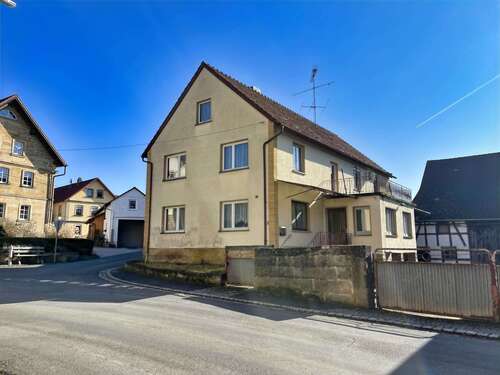 Foto - Haus zum Kaufen in Ebern 85.000,00 € 190 m²